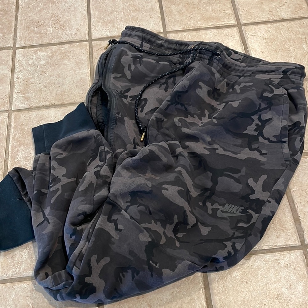 Nike Joggers